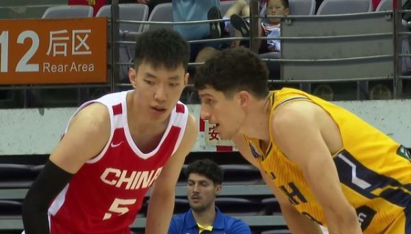 大牛证券 中国男篮三大问题，胡明轩三人失职，投篮陷入三怪圈